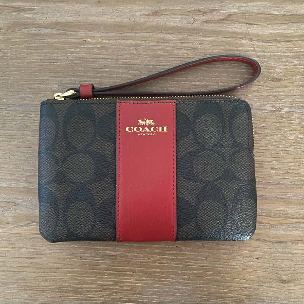 COACH WRISTLET *NWT*